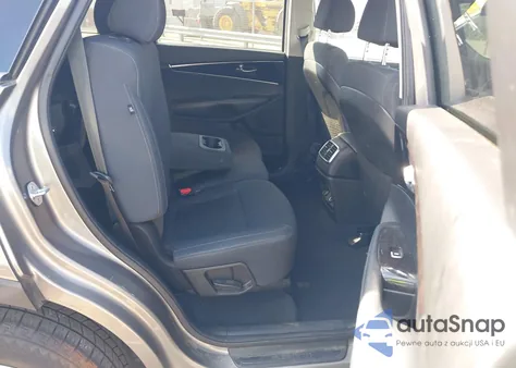 2018 Kia Sorento 2.4L Lx из США, поврежденный, VIN 5XYPG4A34JG422780